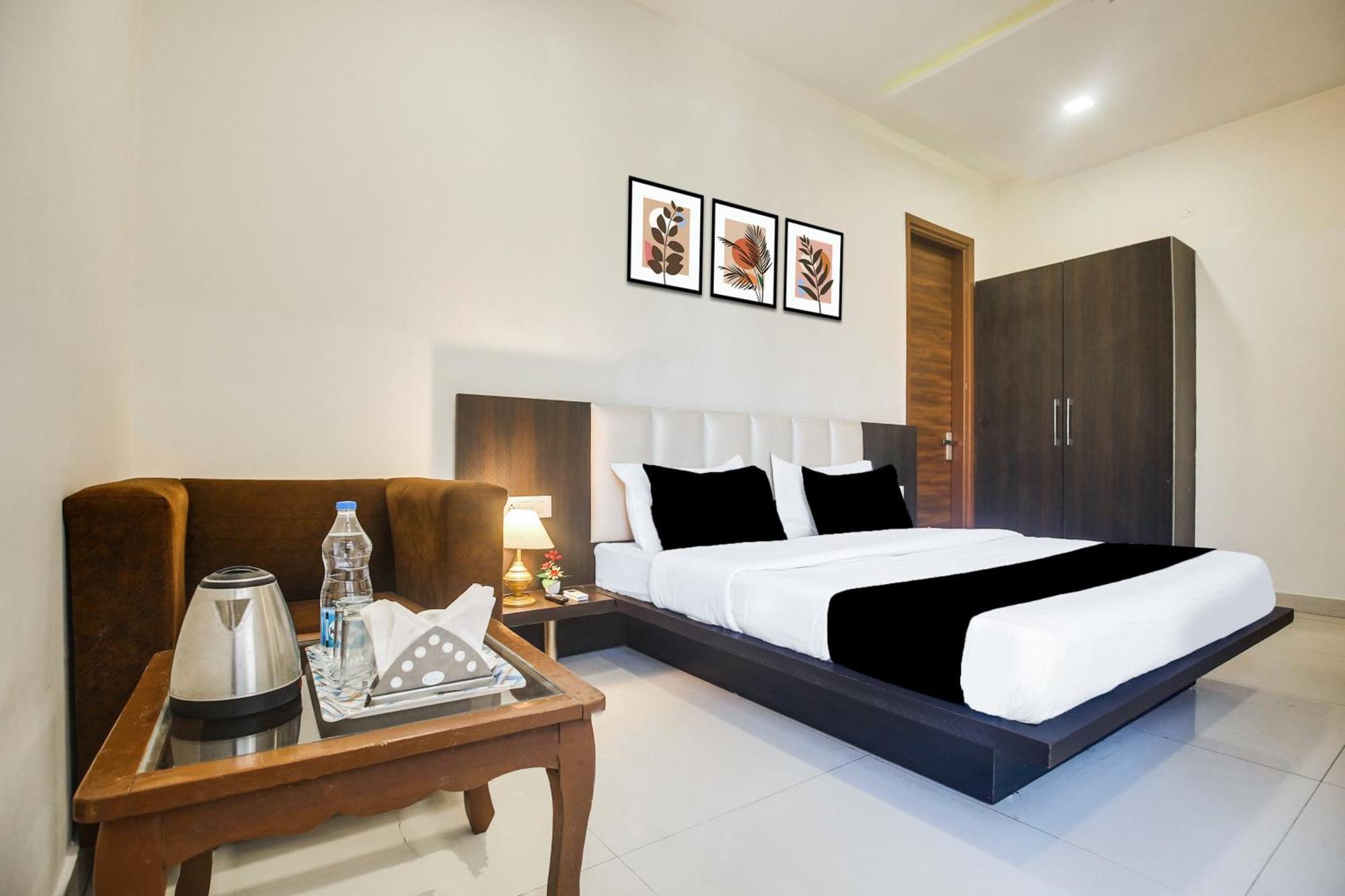 Super Collection O Amritsar Near Railway Station Ξενοδοχείο Εξωτερικό φωτογραφία